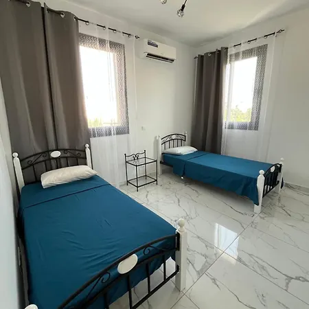 Modern 5 Bedroom House * Kissonerga